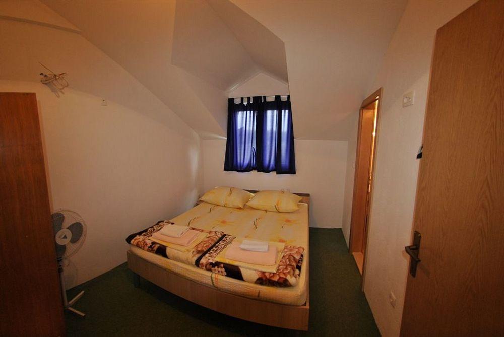 Pansion Ivanka Barac Međugorje Esterno foto