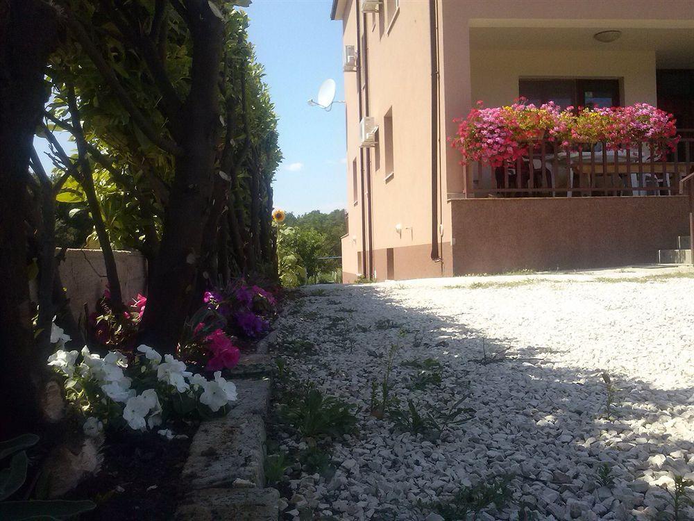 Pansion Ivanka Barac Međugorje Esterno foto