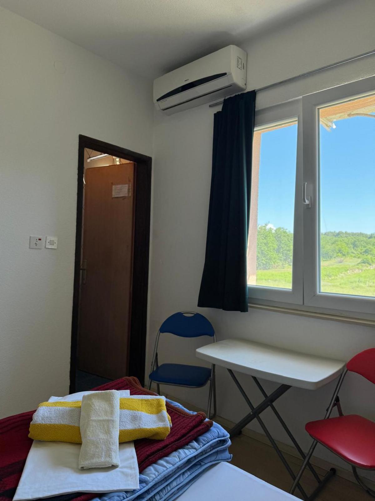 Pansion Ivanka Barac Međugorje Camera foto